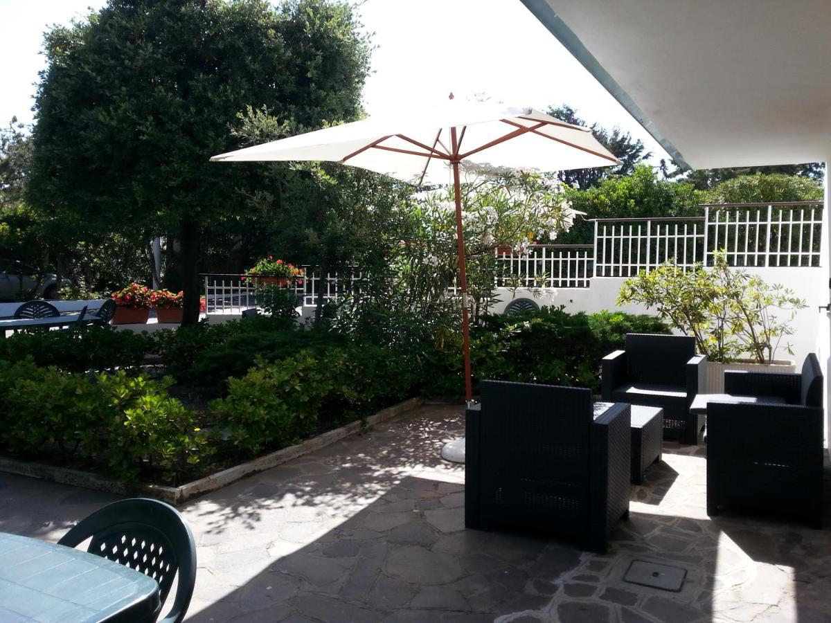 Appartamento In Villa Valentini, Fronte Mare, Giardino E Parcheggio Privato, Wifi, Dotato Di Tutti I Confort, Nel Golfo Di Gaeta Minturno Exterior photo