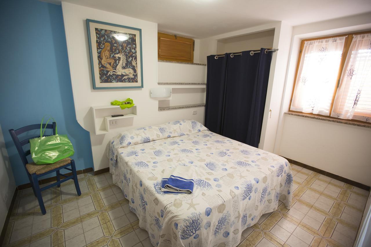 Appartamento In Villa Valentini, Fronte Mare, Giardino E Parcheggio Privato, Wifi, Dotato Di Tutti I Confort, Nel Golfo Di Gaeta Minturno Exterior photo