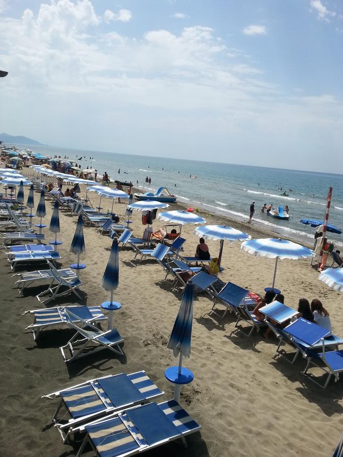 Appartamento In Villa Valentini, Fronte Mare, Giardino E Parcheggio Privato, Wifi, Dotato Di Tutti I Confort, Nel Golfo Di Gaeta Minturno Exterior photo