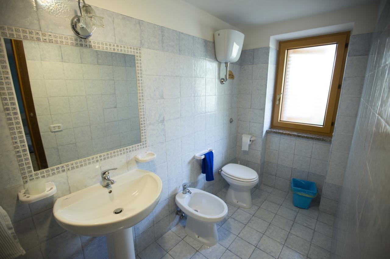 Appartamento In Villa Valentini, Fronte Mare, Giardino E Parcheggio Privato, Wifi, Dotato Di Tutti I Confort, Nel Golfo Di Gaeta Minturno Exterior photo